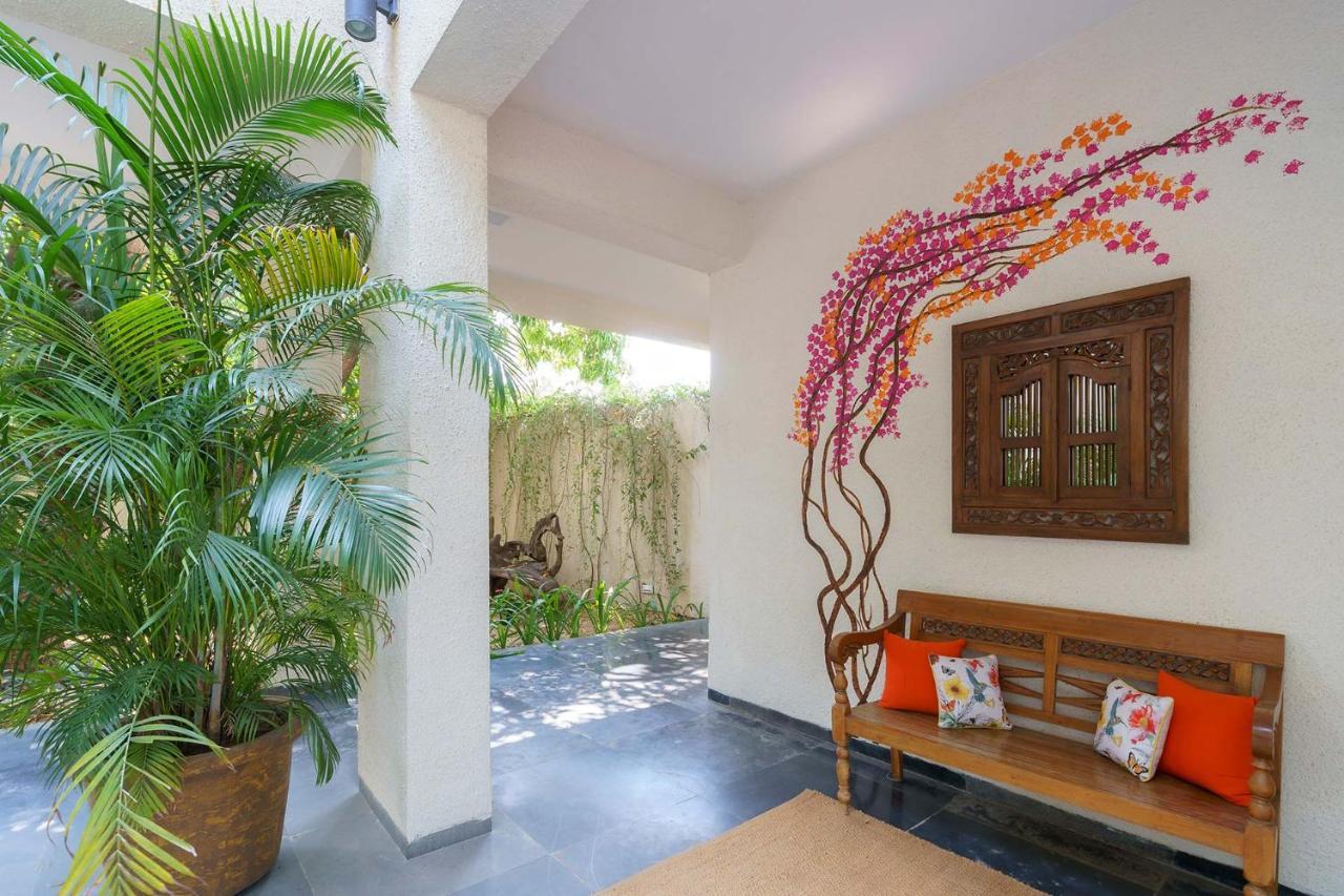 The Leaf By Stayvista - An Enchanting Escape Offering A Pool, Terrace, Lush Lawn, Contemporary Interiors, And Indoor Games 알리바그 외부 사진